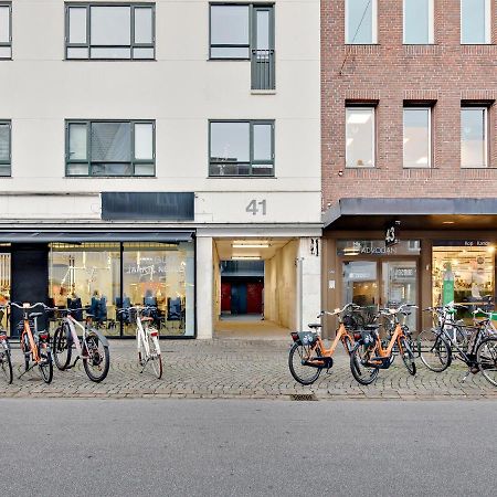 Sanders Fjord - Treasured One-Bedroom Apartment In Center Of Roskilde Exteriör bild