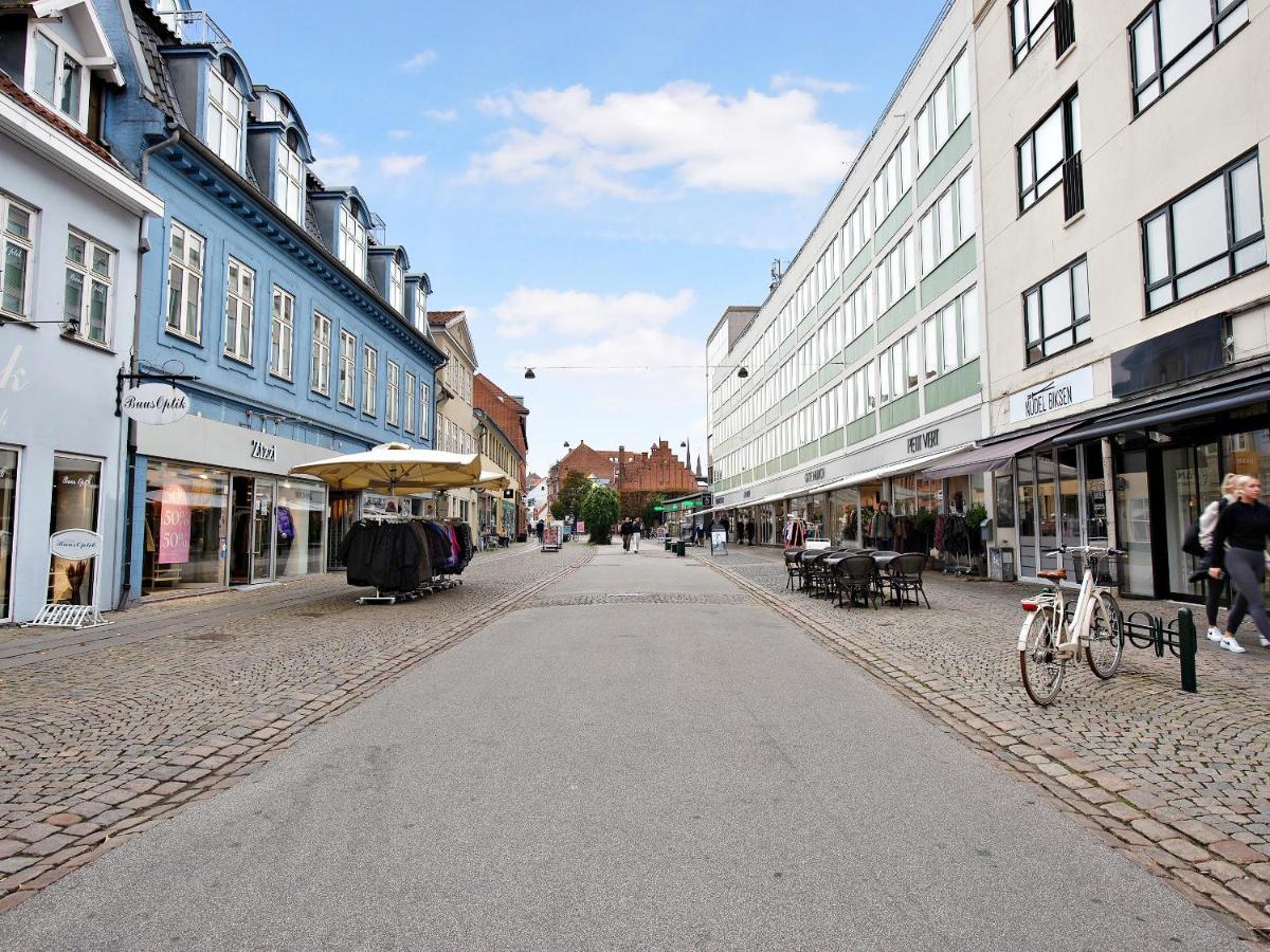 Sanders Fjord - Treasured One-Bedroom Apartment In Center Of Roskilde Exteriör bild
